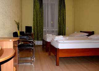 Отель Hotel Piast Ныса Стандартный двухместный номер с 2 отдельными кроватями-4